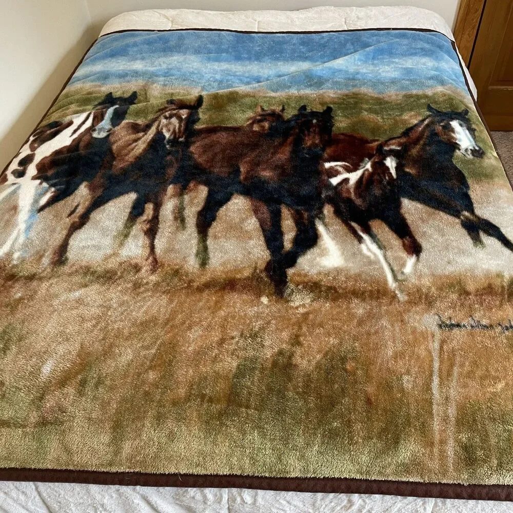 Vtg Bass Pro Shop Horse Cuddle Wrap Stadium Blanket Snap Zip Signed 66” X 56”